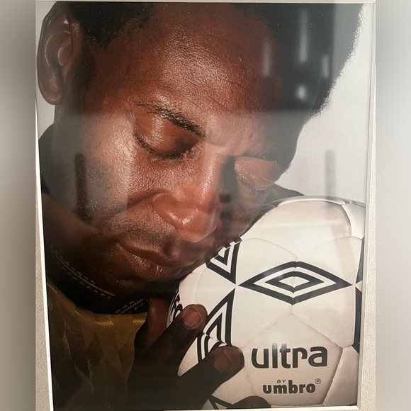 Pele Autograph with Authentication Letter - Picture 2 of 6